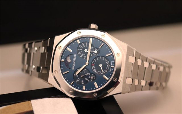 愛(ài)彼手表走時(shí)不準(zhǔn)解決方法（圖）